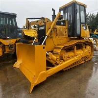 Buldozers Caterpillar D6